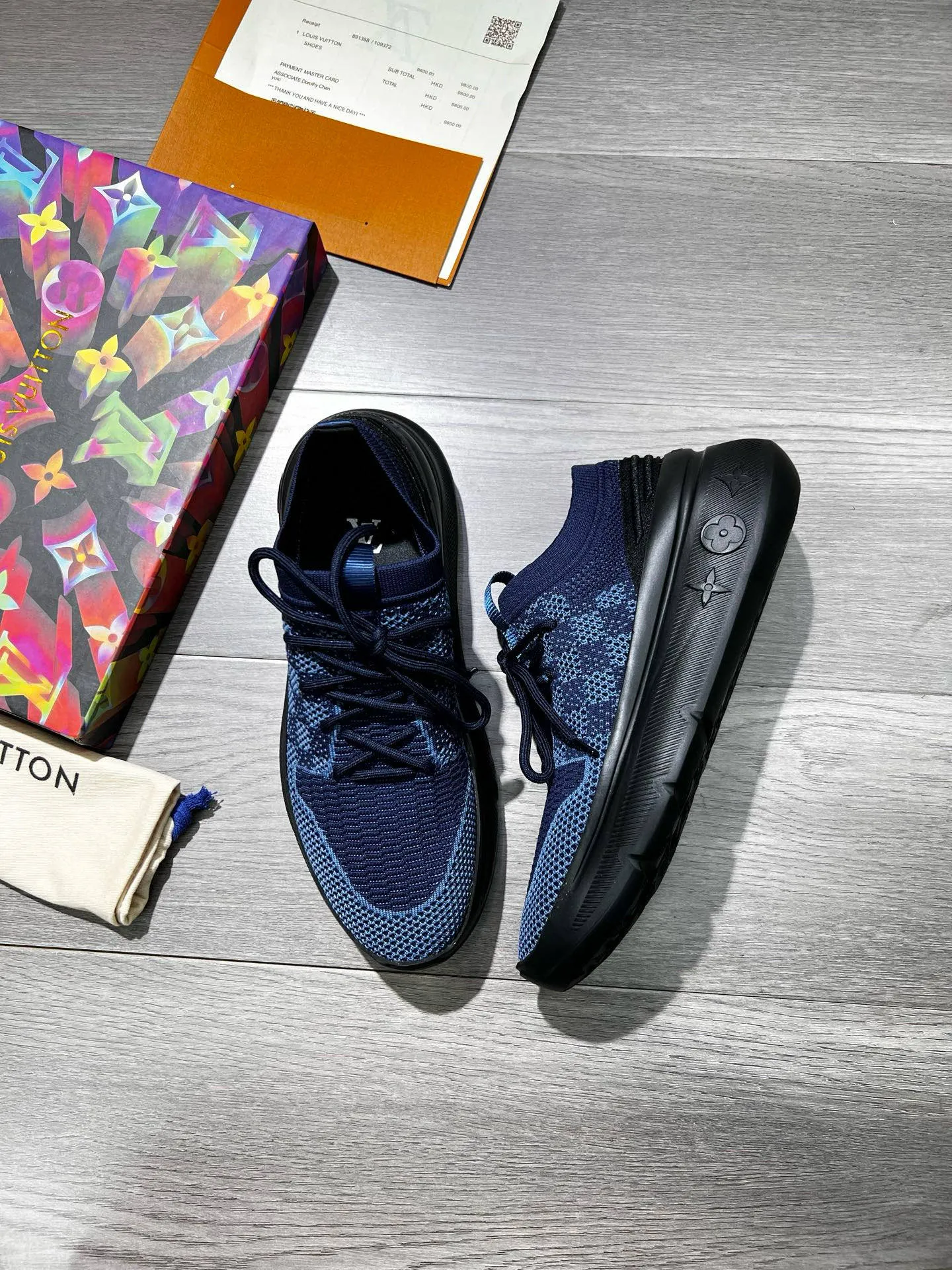 Ex-factory price: 460💰◾️▫️Lv~ Brand new low-cut men’s socks and shoes👟, made of special elastic knitted fabric consistent with the high-end original version, thickened and thickened to ensure multi-season practicality and wrinkle resistance, and will never deform or become loose after repeated stretching! It feels light and comfortable on your feet! Four colors available, Size: 38-45 (45 is custom-made and cannot be returned or exchanged)